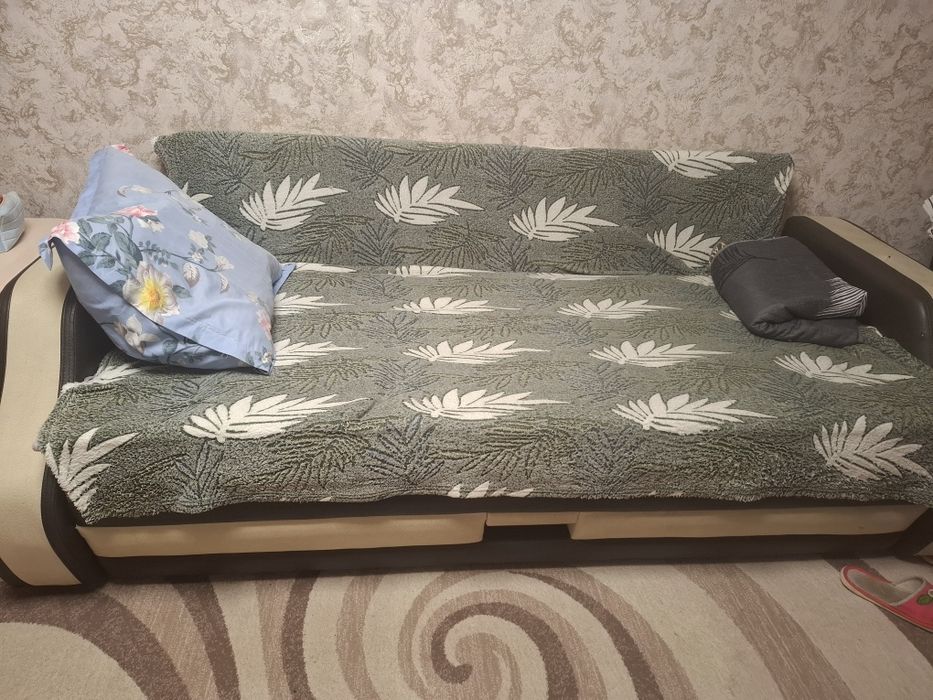 Диван-раздвижной