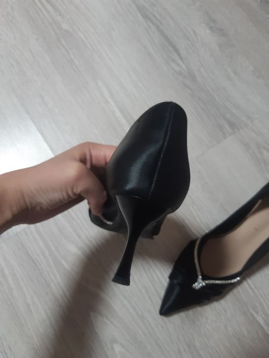 Продам туфли ,каблуки женские