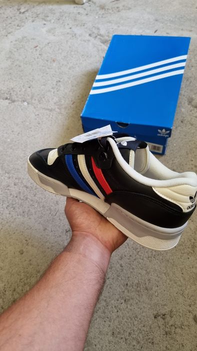 Adidas Rivalry low