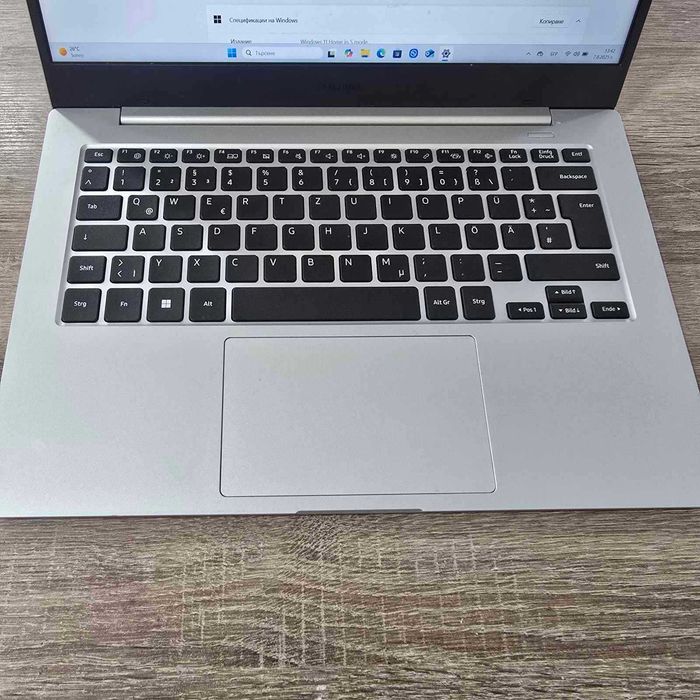 Лаптоп Samsung Galaxy Book2 Go 5G