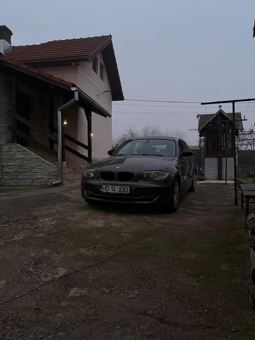 Vând BMW seria 1