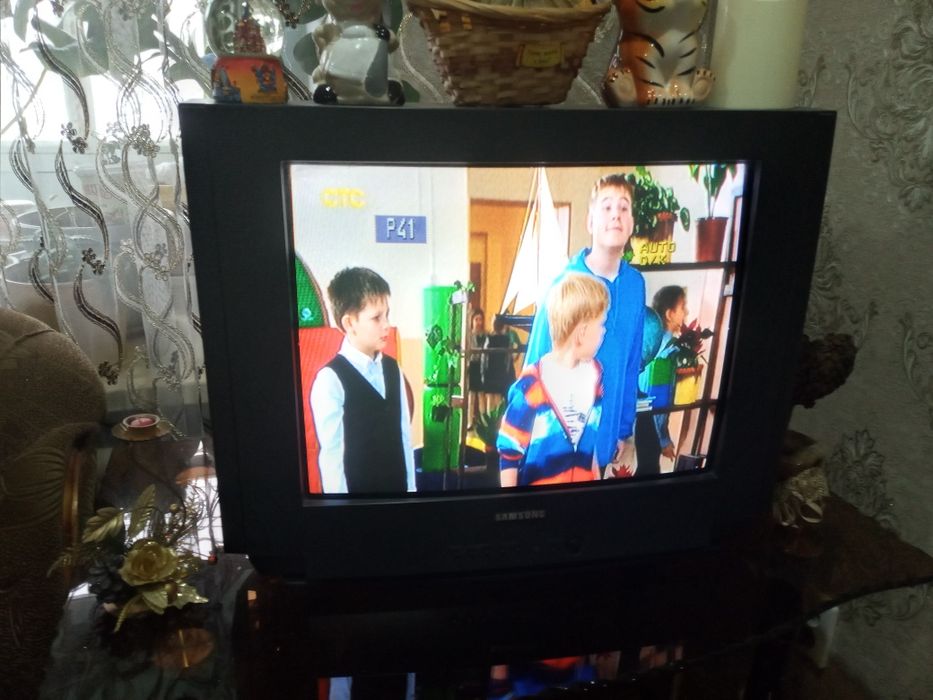 Продам  телевизор 5000тг.