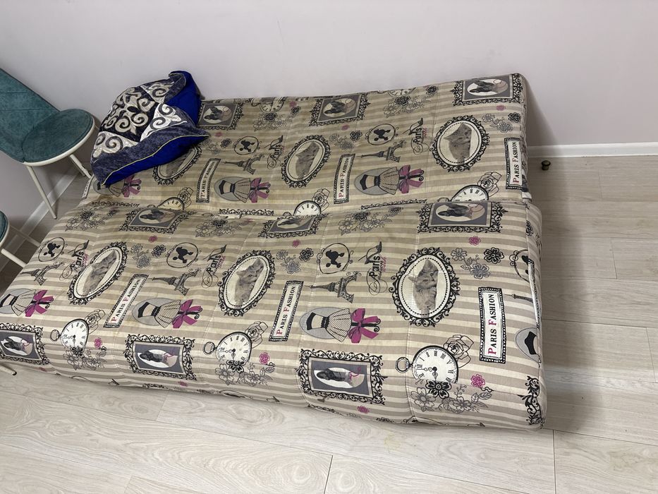 Отдам даром два дивана