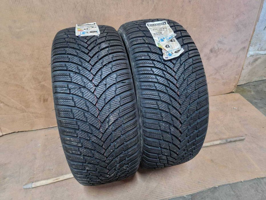 2 Firestone R18 245/45
нови зимни гуми
DOT2620