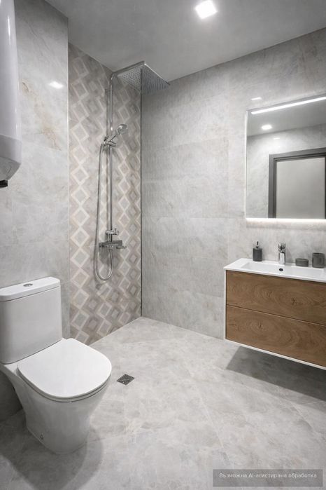 Просторен 2-стаен апартамент в Център