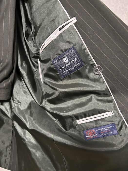 Продам мужской костюм