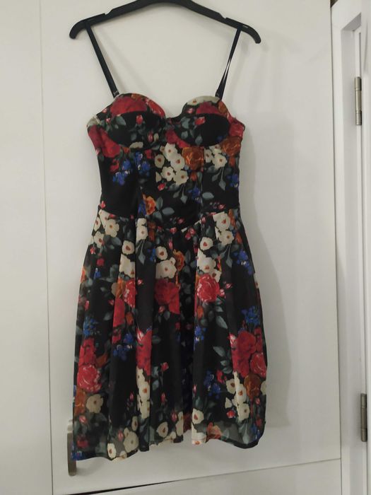 Продавам нова официална рокля