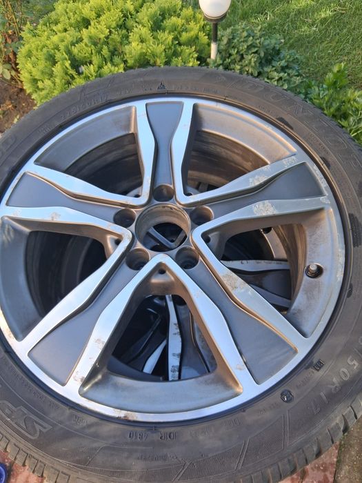 Vând roți complecte R17 Mercedes