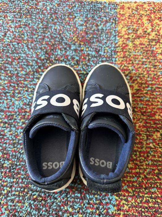 Adidasi piele Boss 27