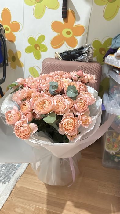 Продам Б/У цветы отборные