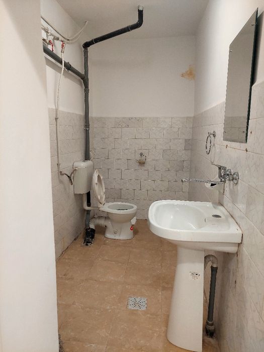 Inchiriez spațiu comercial - 77 mp - Craiova (zona Lapus)