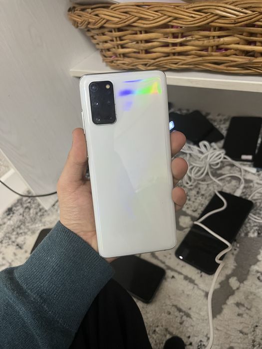 Samsung s20 plus 12/256