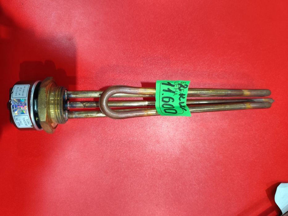 Тены Аристон в оригинале.