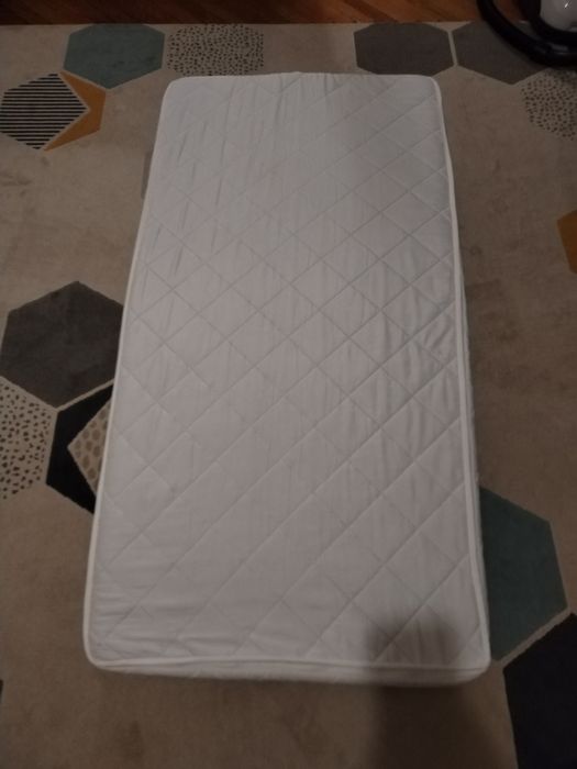 Pat pătuț cu saltea pentru bebeluși stare buna