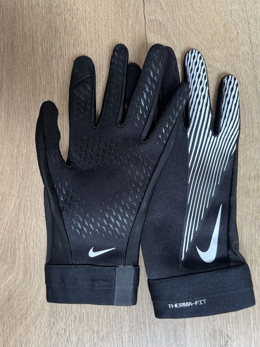 Nike Ръкавици.