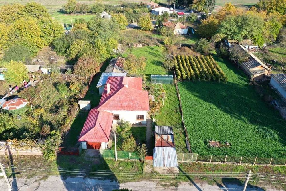 Продава се Къща в с. Люляково, Област Добрич - 218 кв.м за 129 €/кв.м - Снимка #6