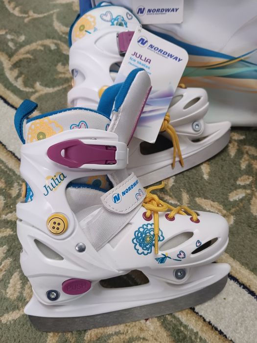 Продам коньки детские