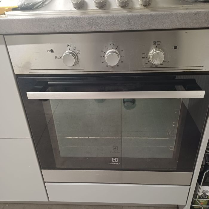 Cuptor incorporabil Electrolux EOG2102AOX, Gaz, 68 l, Multifunctiona