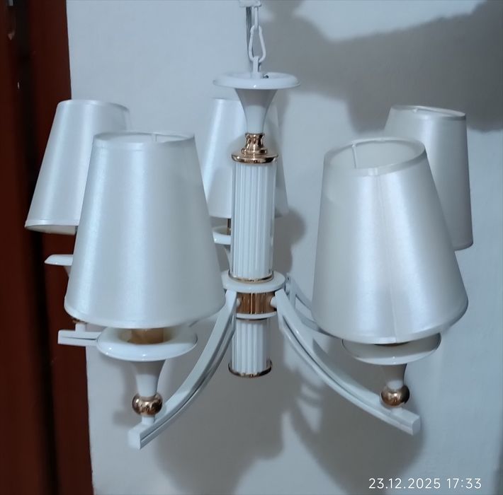 Лююстрры продаются