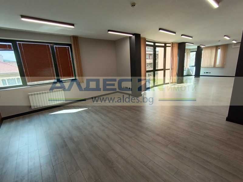 Дава се под наем Офис в София, Лозенец - 106 кв.м за 1416 € - Снимка #2