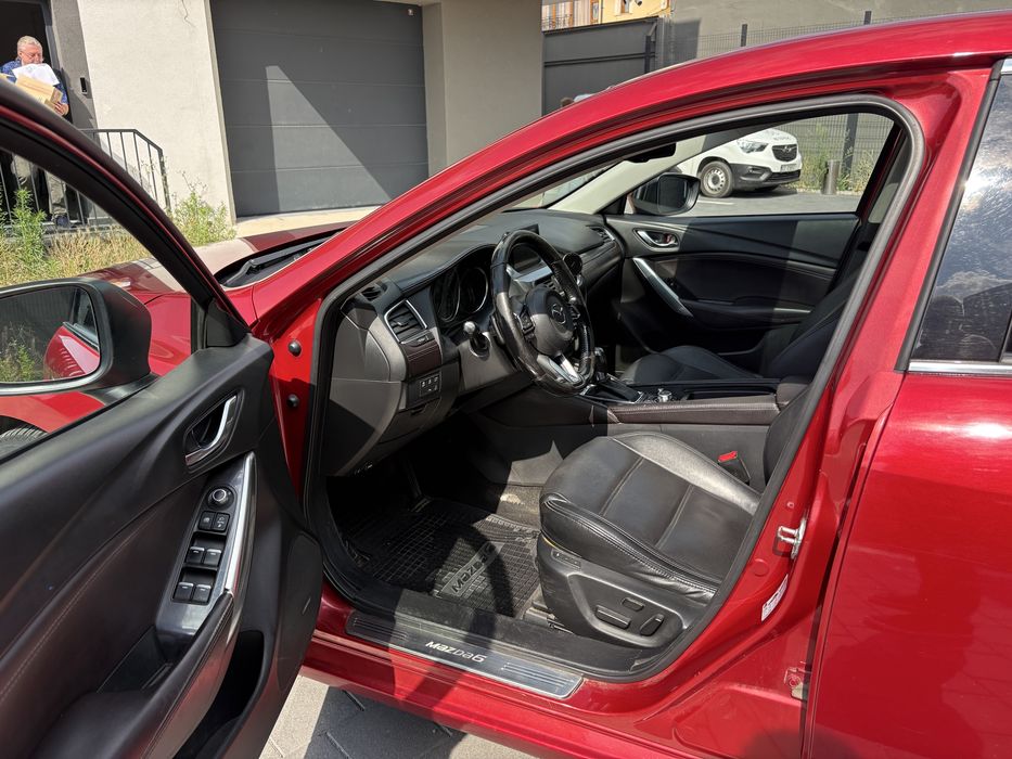 Mazda 6 Revolution Top 2.2 Skyactiv-D 175 CP | Trapa | Full | 2017 Istoric service complet | Unic proprietar | TVA deductibil