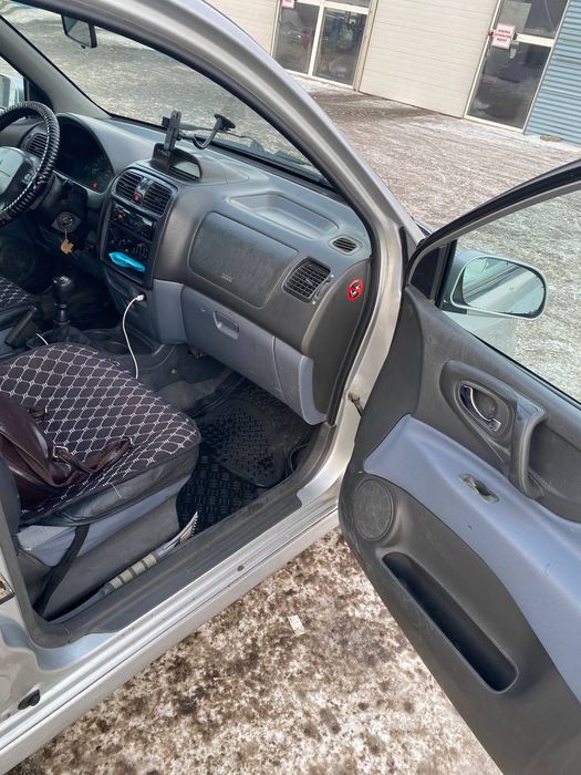 Mitsubishi Space Star 2001 года Мкпп СРОЧНО