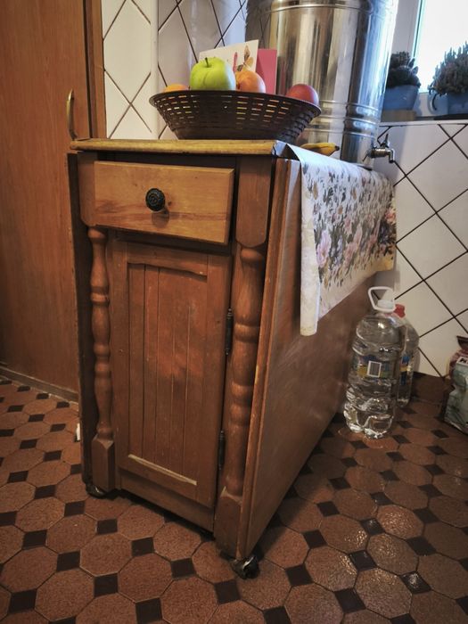 Masa pliabilă pt. 3 sau 6 persoane