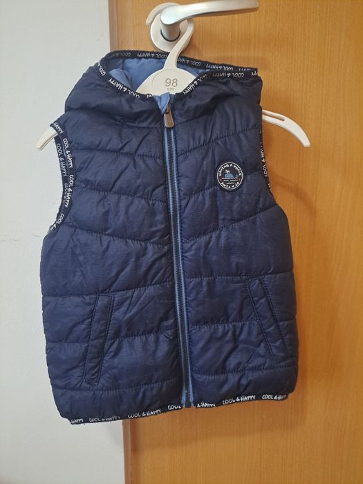 Vesta baietel cu 2 fețe C&A mărimea 86