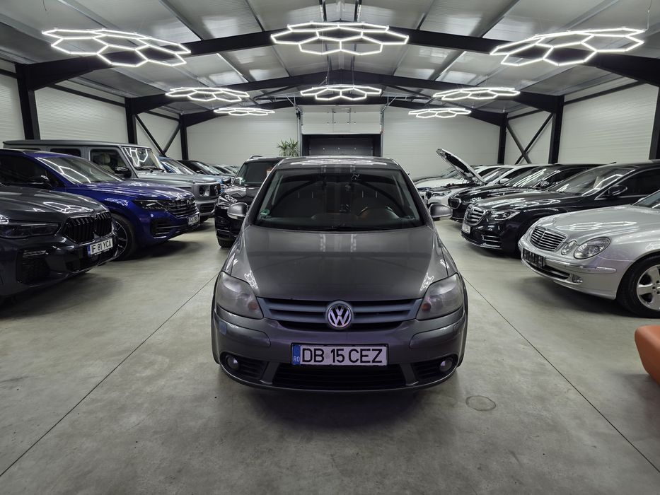 VOLKSWAGEN Golf Plus