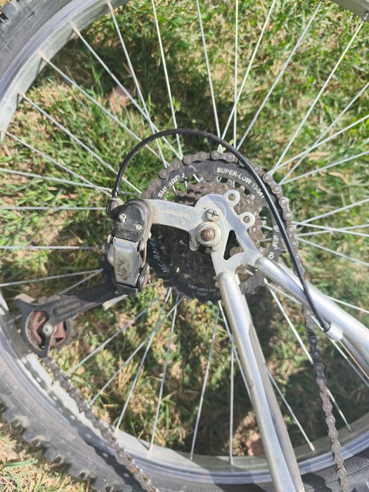 Bicicletă MTB full suspension