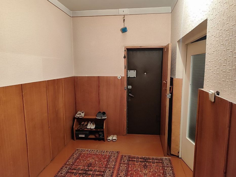 4 xonaliy uy srochniy sotiladi 4/5/5