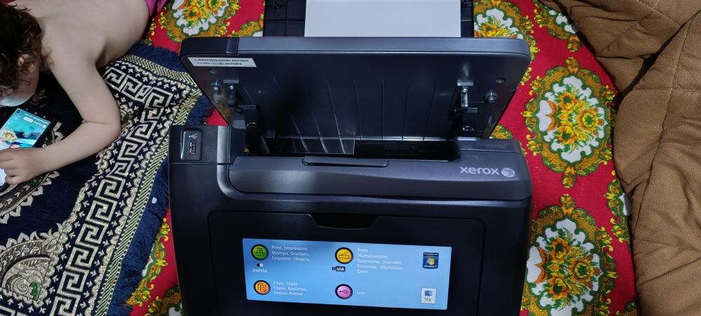 Цветной Прентр сотилади