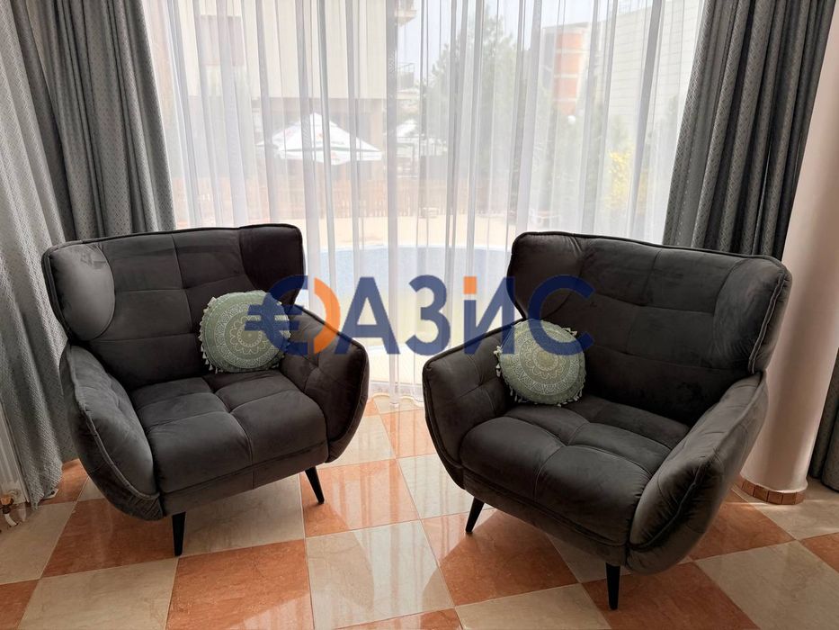 Апартамент с 3 спални в жилищна сграда, Свети Влас, България, 146 кв.