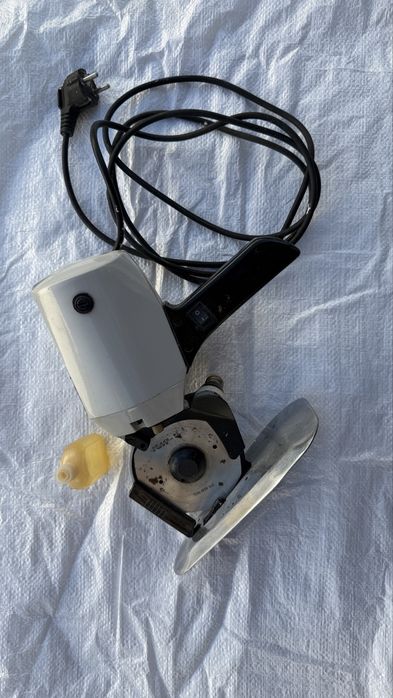 ESCORT RC-100 profesională – mașină de croit/tăiat materiale textile, 220V