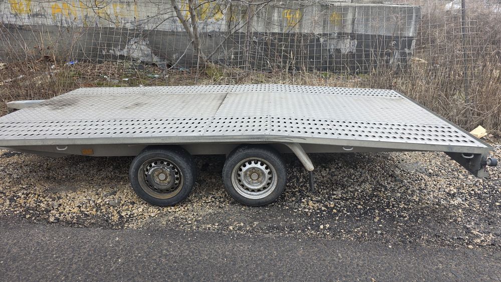 Inchiriez Platforma auto