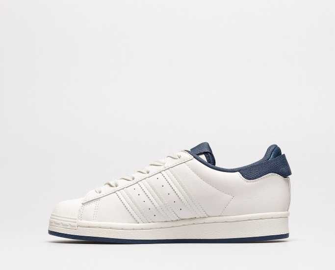 Дамски спортни обувки  ADIDAS SUPERSTAR  PARLEY размер  EU 38 2/3