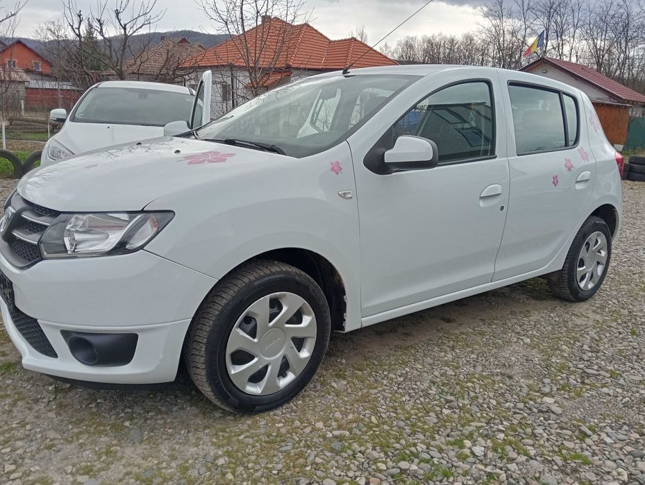 Vans Dacia Sandero  2013 CASH sau RATE
