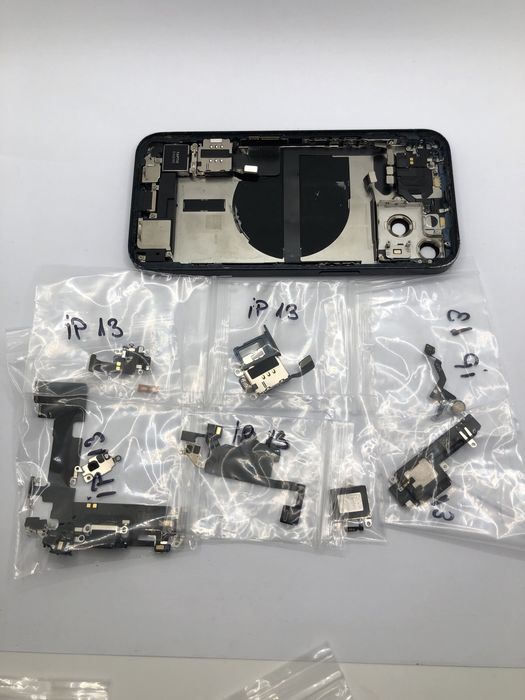 Piese iPhone 13 originale