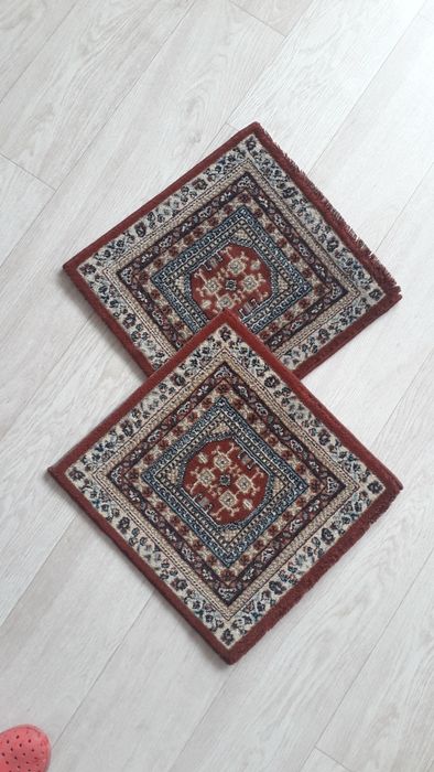 Орындыққа  қалың,тығыз,клем жапқыш .