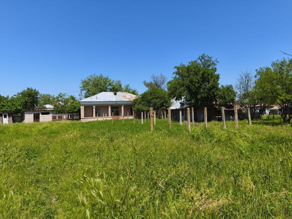 Casă Comuna Lița