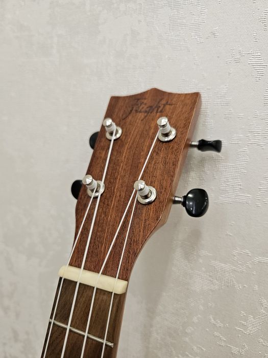 Концертная укулеле Flight NUC-310