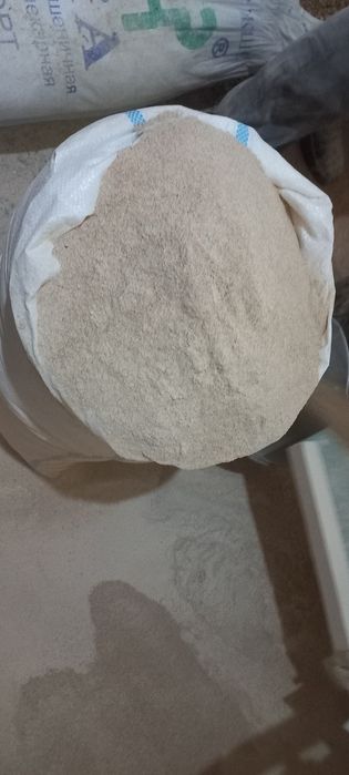 Маккажухори ун бор ем