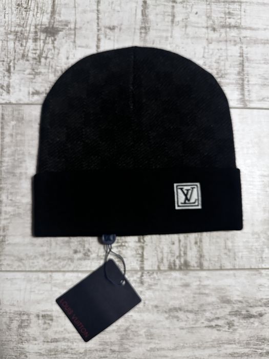 Caciula Lous Vuitton