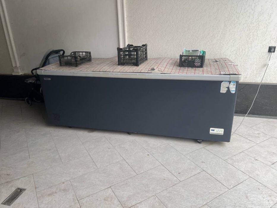 Морозильник витринный 1т хинг