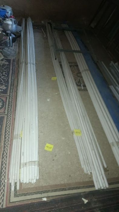 Plastik trubalar sotiladi