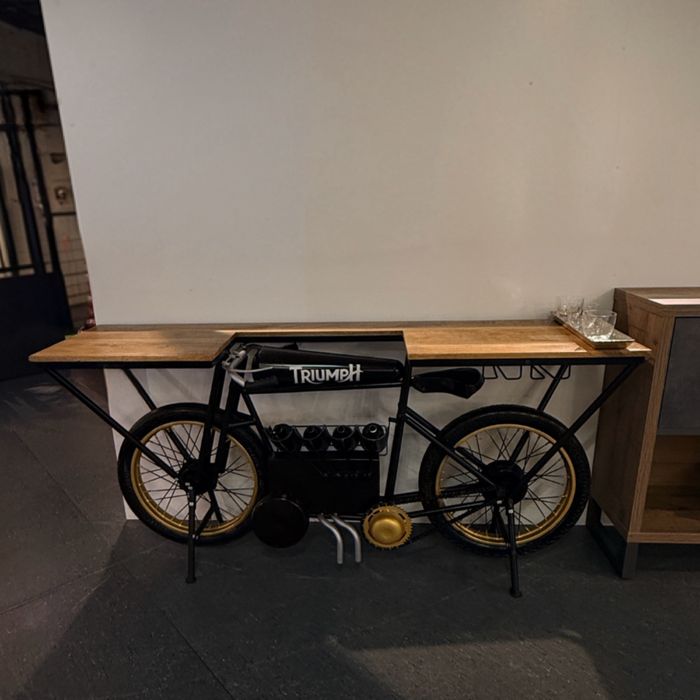 Masa consola decorativa forma Motocicleta Triumph - suport vin