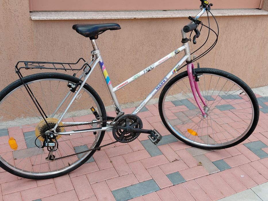 Vând bicicleta Dama.