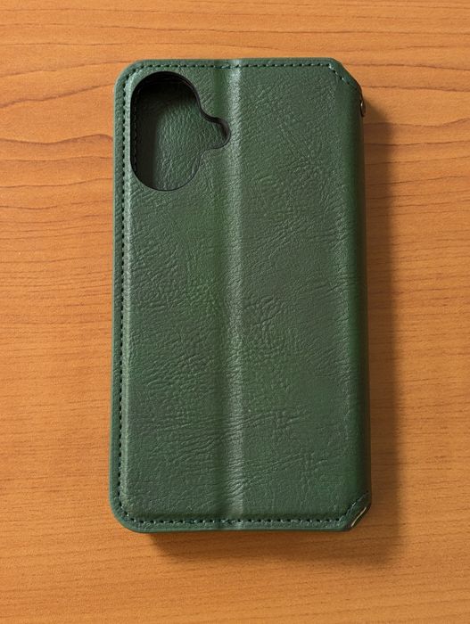 Кожен калъф за iPhone 16