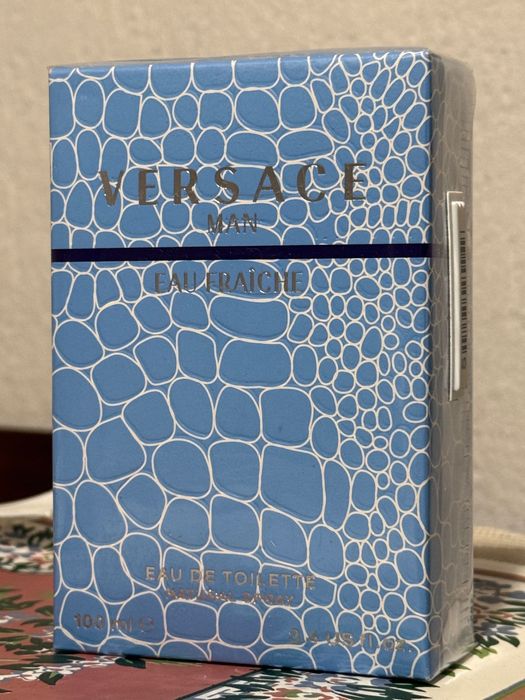 Versace Man Eau Fraîche Eau de Toilette – 100 ml, чисто нов, запечатан