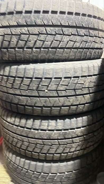 зимние шины 225/50R18